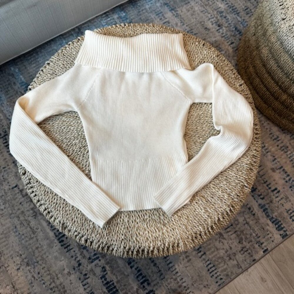 Princess Polly Cream Morley Off Shoulder Sweater, M/L - Picture 3 of 9